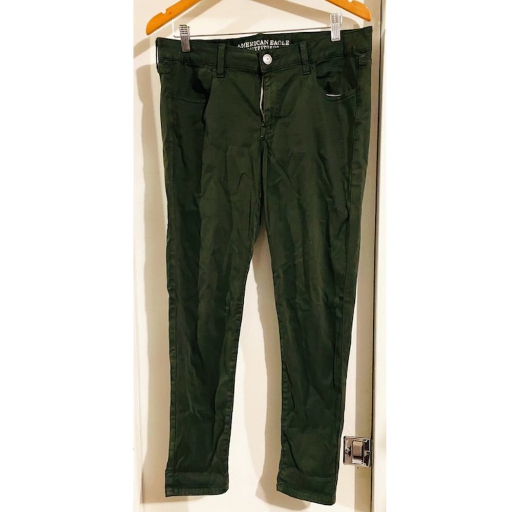 Women's American Eagle Super Stretch Sateen Jegging in Dark Green- Size 14